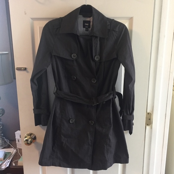 Gap trench coat. - Picture 2 of 4